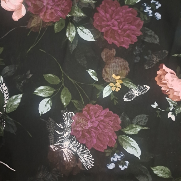 Torrid 5 smocked mock neck chiffon top - Picture 3 of 6